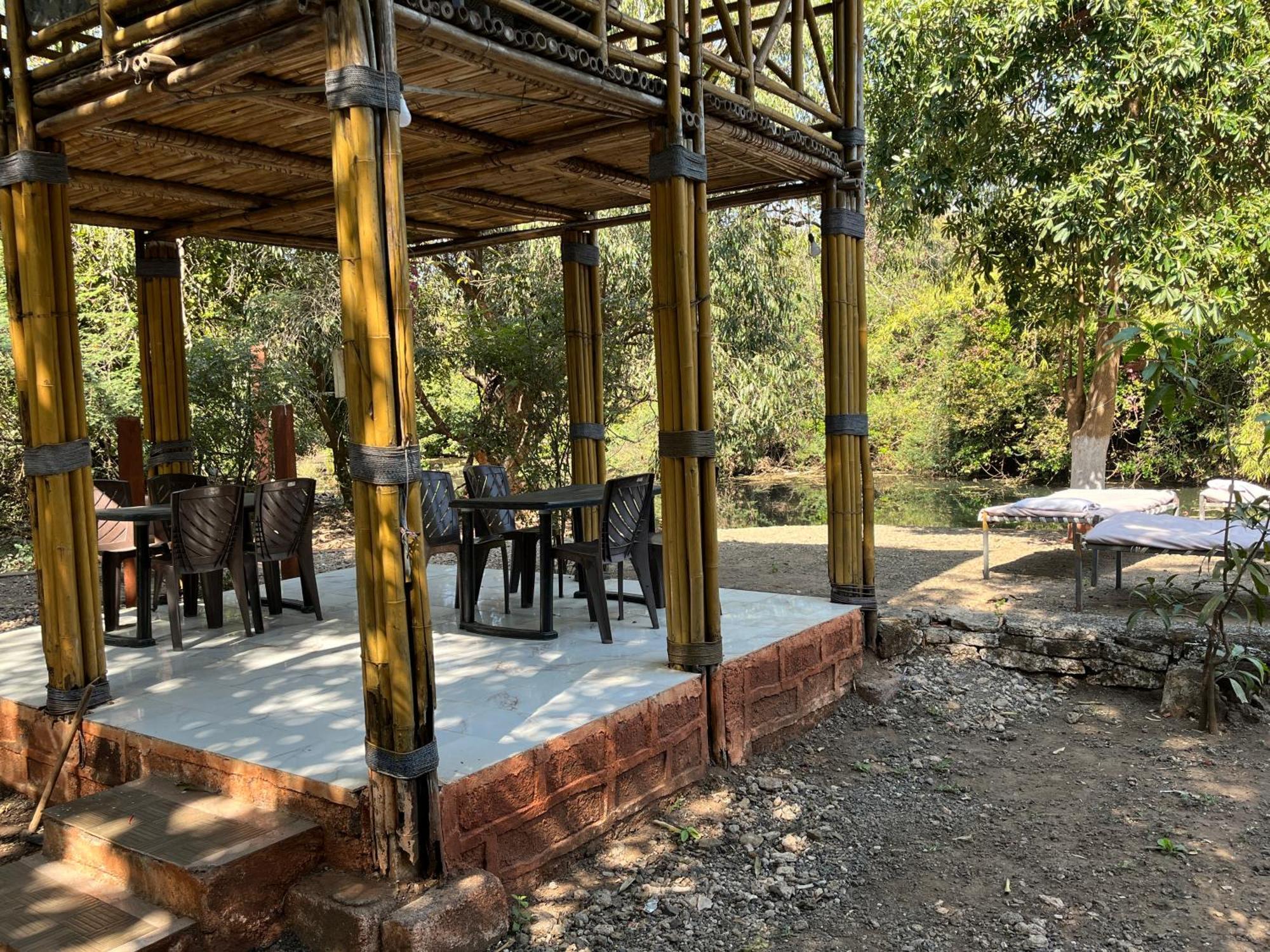 Brook Ville Sasan Gir Esterno foto